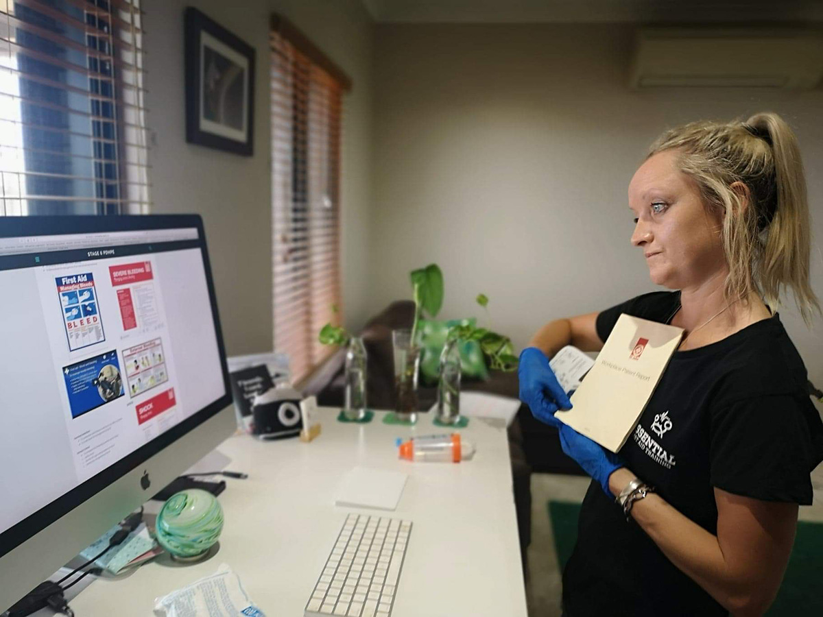 Online Course First Aid Training | Essential First Aid, Port Hedland, Western Australia. #onlinecourse #firstaidtraining #cpronline